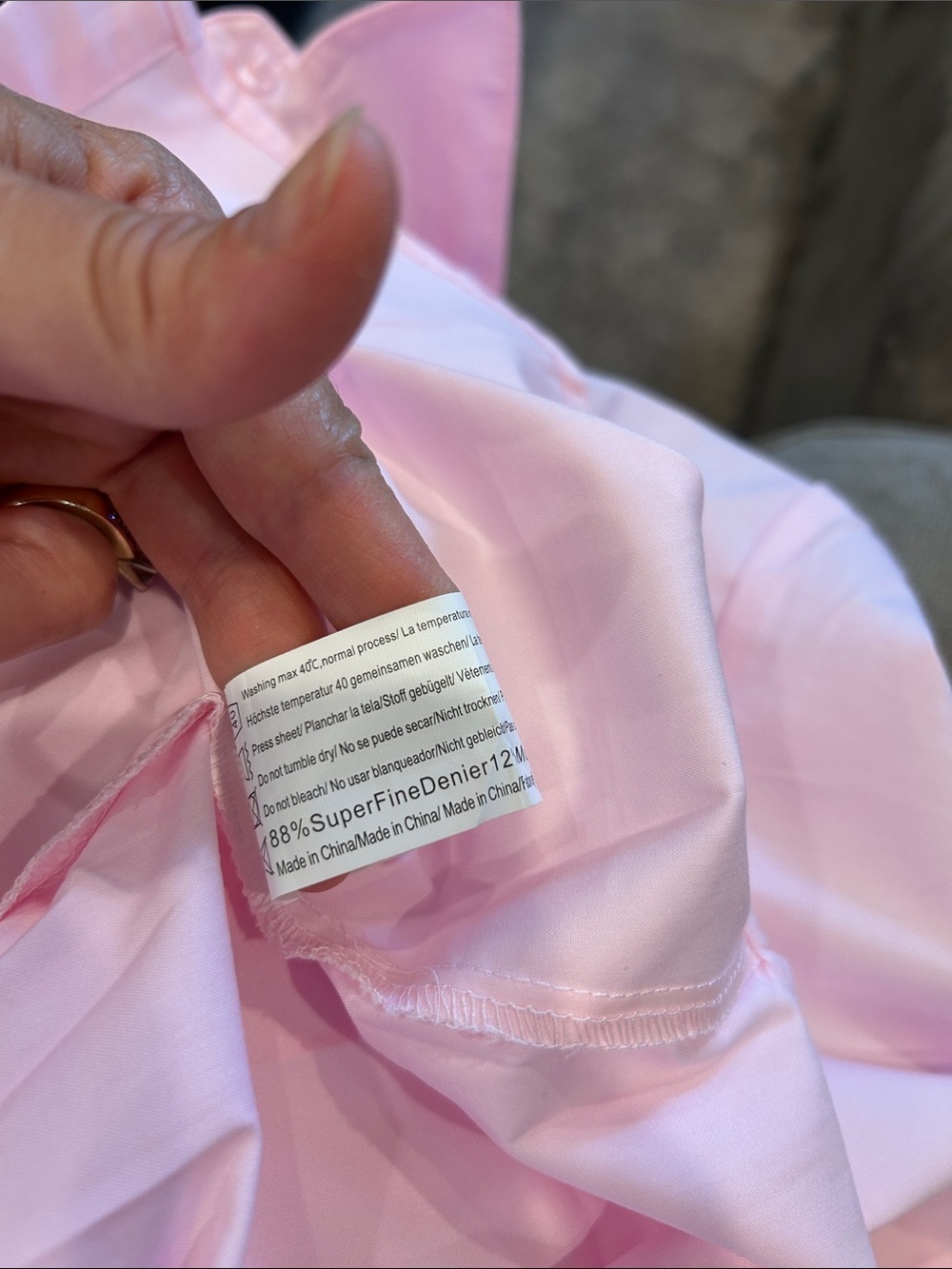 NWT pink button down blouse, size large - Picture 6 of 6